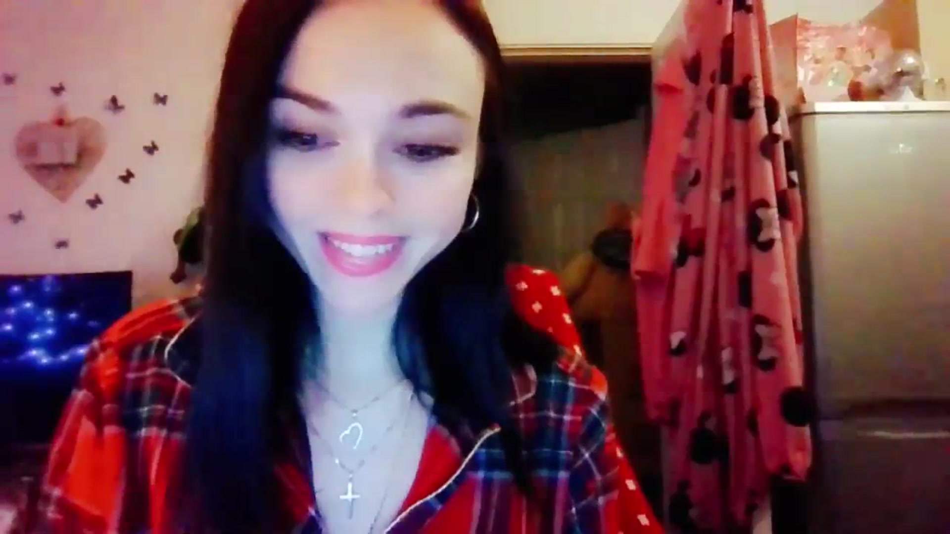 Gallery image thumbnail from MissMistletoe's myfreecams stream on, 12/31/2023, 20:05 image 6 of 20