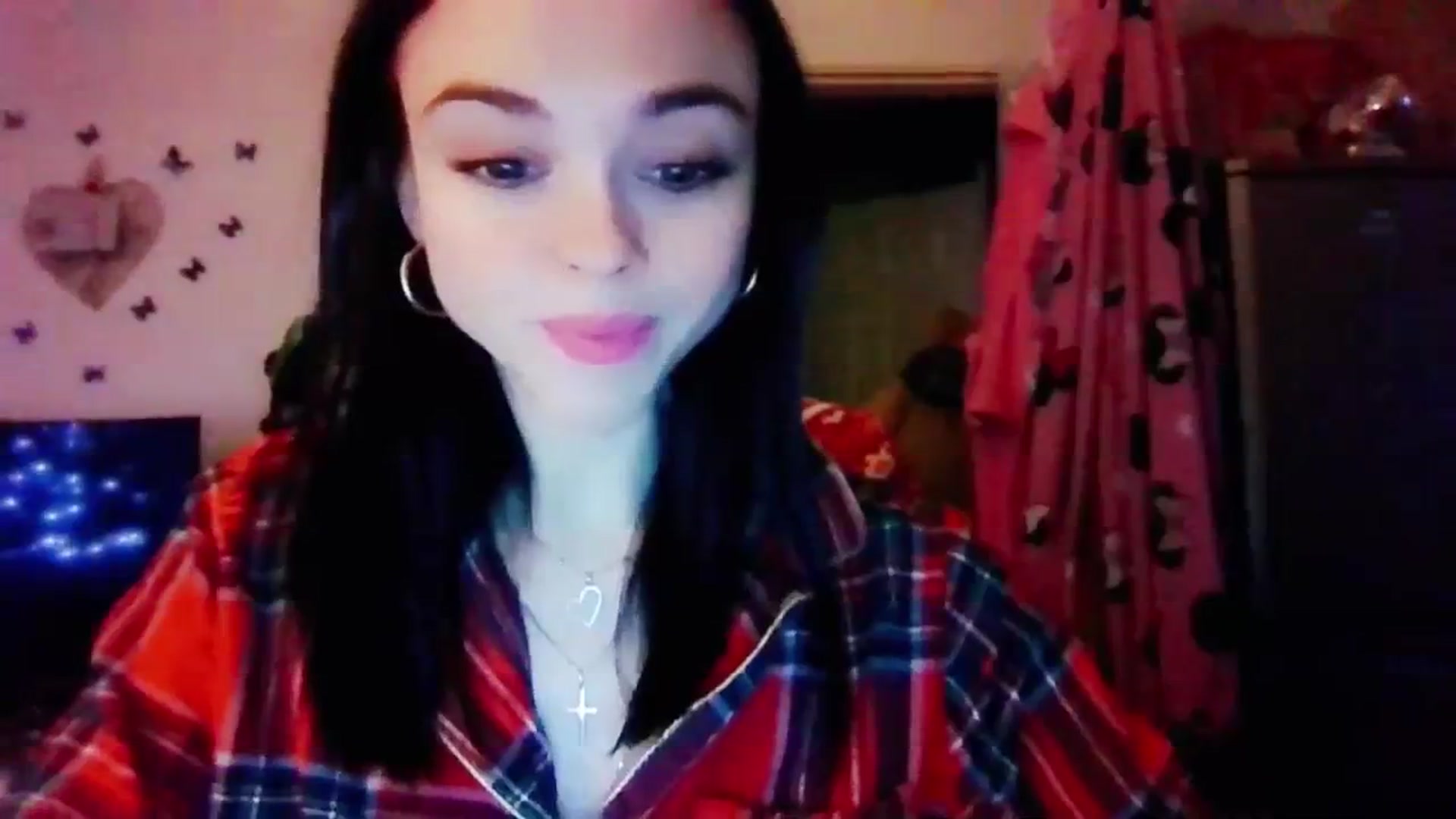 Gallery image thumbnail from MissMistletoe's myfreecams stream on, 12/31/2023, 20:05 image 4 of 20