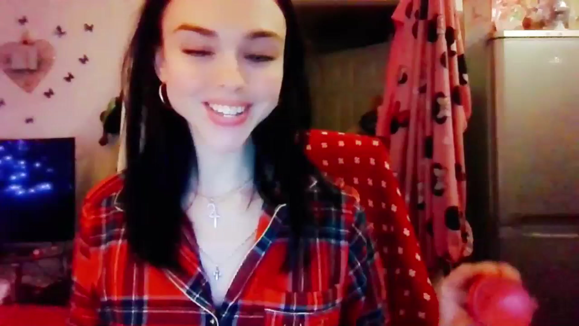 Gallery image thumbnail from MissMistletoe's myfreecams stream on, 12/31/2023, 22:39 image 11 of 20