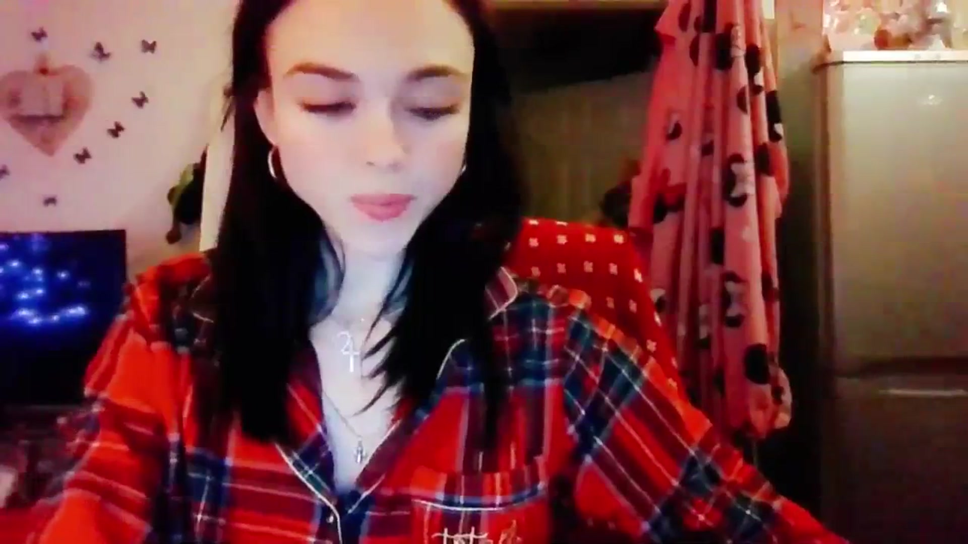 Gallery image thumbnail from MissMistletoe's myfreecams stream on, 12/31/2023, 22:39 image 12 of 20
