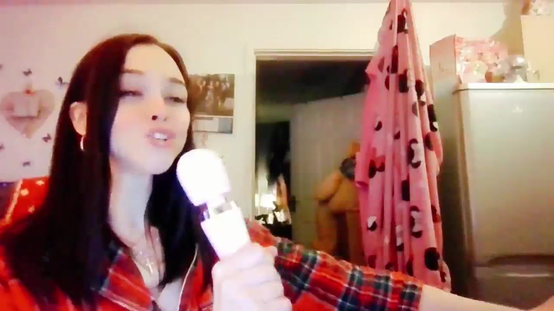 Gallery image thumbnail from MissMistletoe's myfreecams stream on, 12/31/2023, 23:37 image 10 of 20