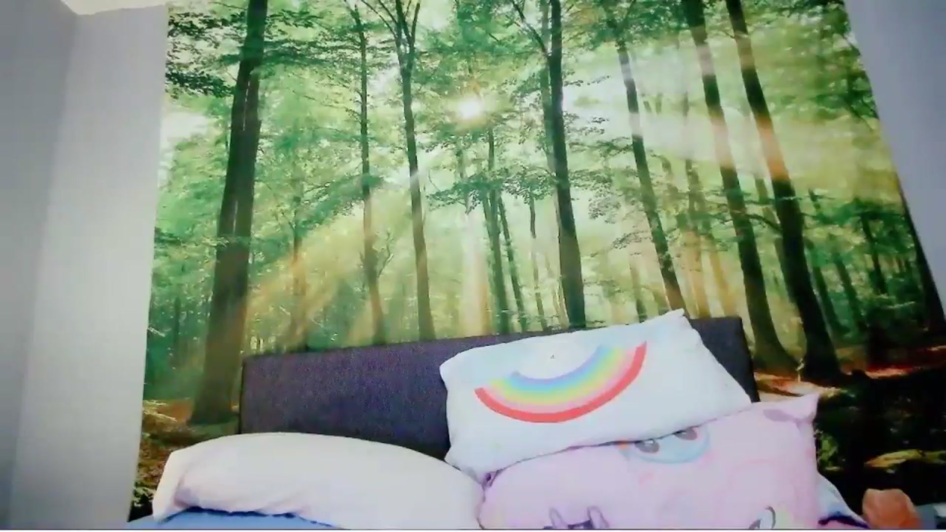 Gallery image thumbnail from MissMistletoe's myfreecams stream on, 02/08/2024, 10:11 image 16 of 20