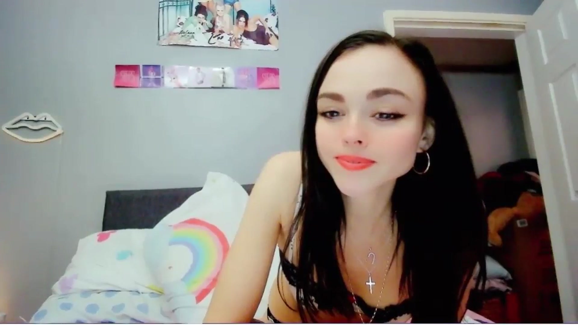 Gallery image thumbnail from MissMistletoe's myfreecams stream on, 04/04/2024, 10:05 image 5 of 20
