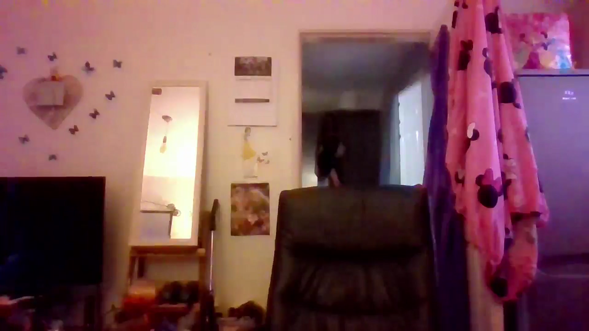 Gallery image thumbnail from MissMistletoe's myfreecams stream on, 07/03/2024, 12:41 image 17 of 20