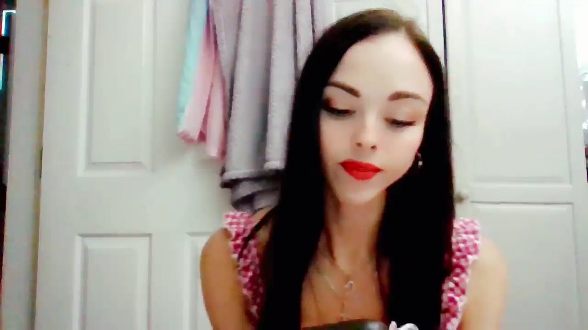 Gallery image thumbnail from MissMistletoe's myfreecams stream on, 07/09/2024, 17:29 image 17 of 20