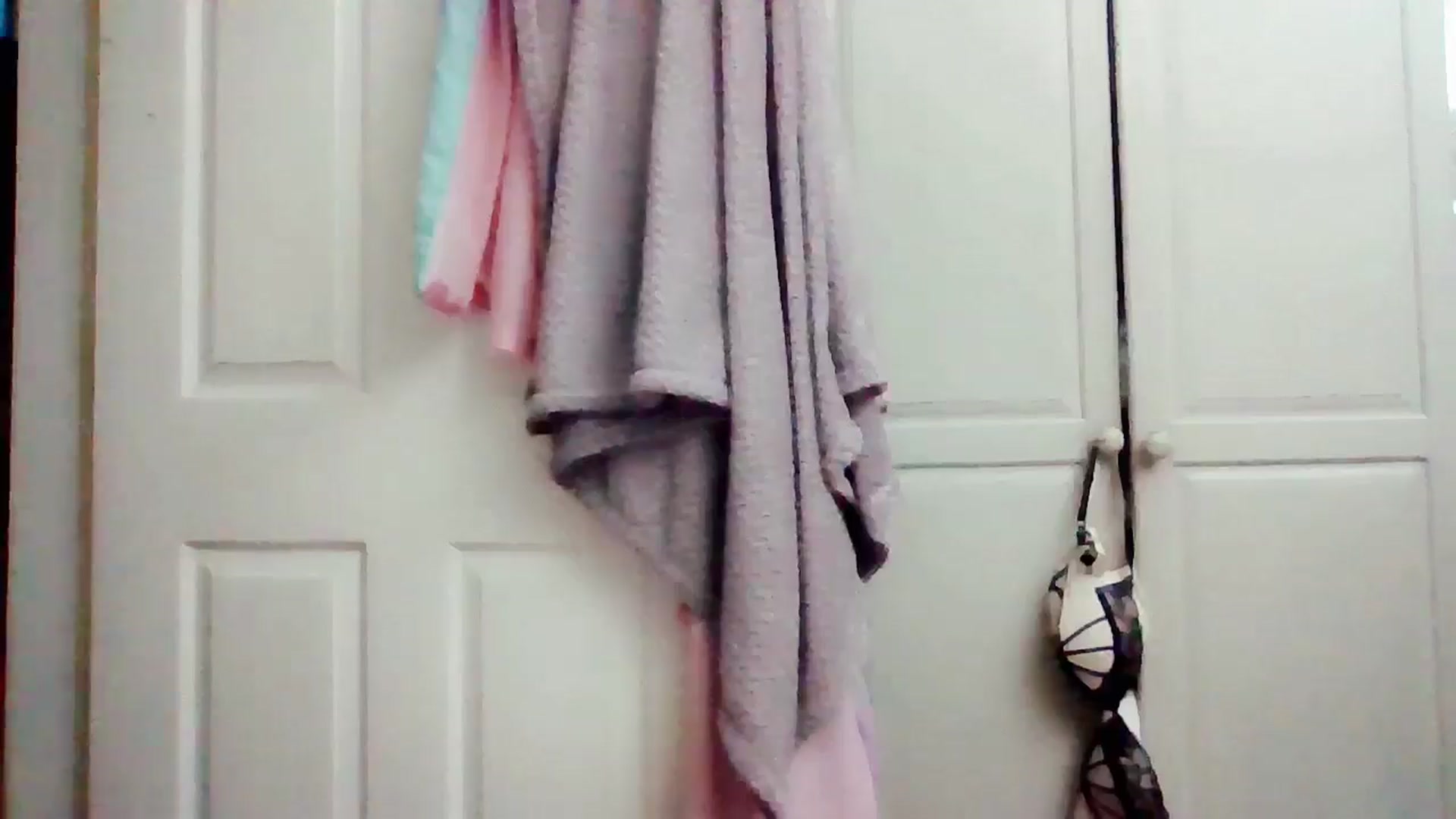 Gallery image thumbnail from MissMistletoe's myfreecams stream on, 07/09/2024, 17:29 image 15 of 20