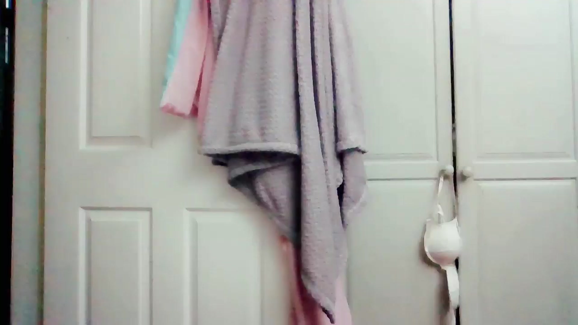 Gallery image thumbnail from MissMistletoe's myfreecams stream on, 07/09/2024, 19:43 image 13 of 20
