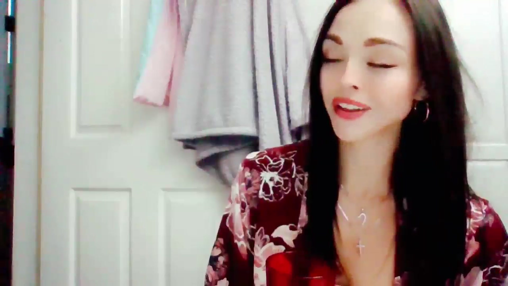 Gallery image thumbnail from MissMistletoe's myfreecams stream on, 07/09/2024, 19:43 image 6 of 20