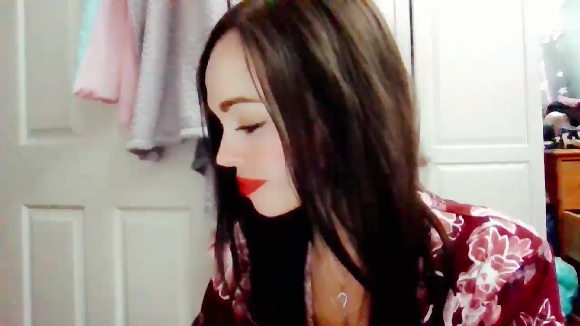 Gallery image thumbnail from MissMistletoe's myfreecams stream on, 07/09/2024, 21:10 image 19 of 20