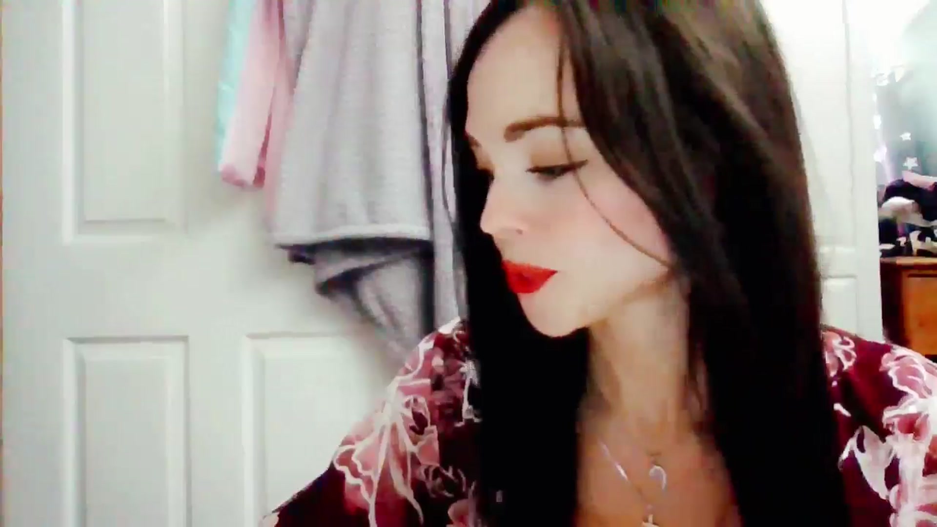 Gallery image thumbnail from MissMistletoe's myfreecams stream on, 07/09/2024, 21:10 image 13 of 20