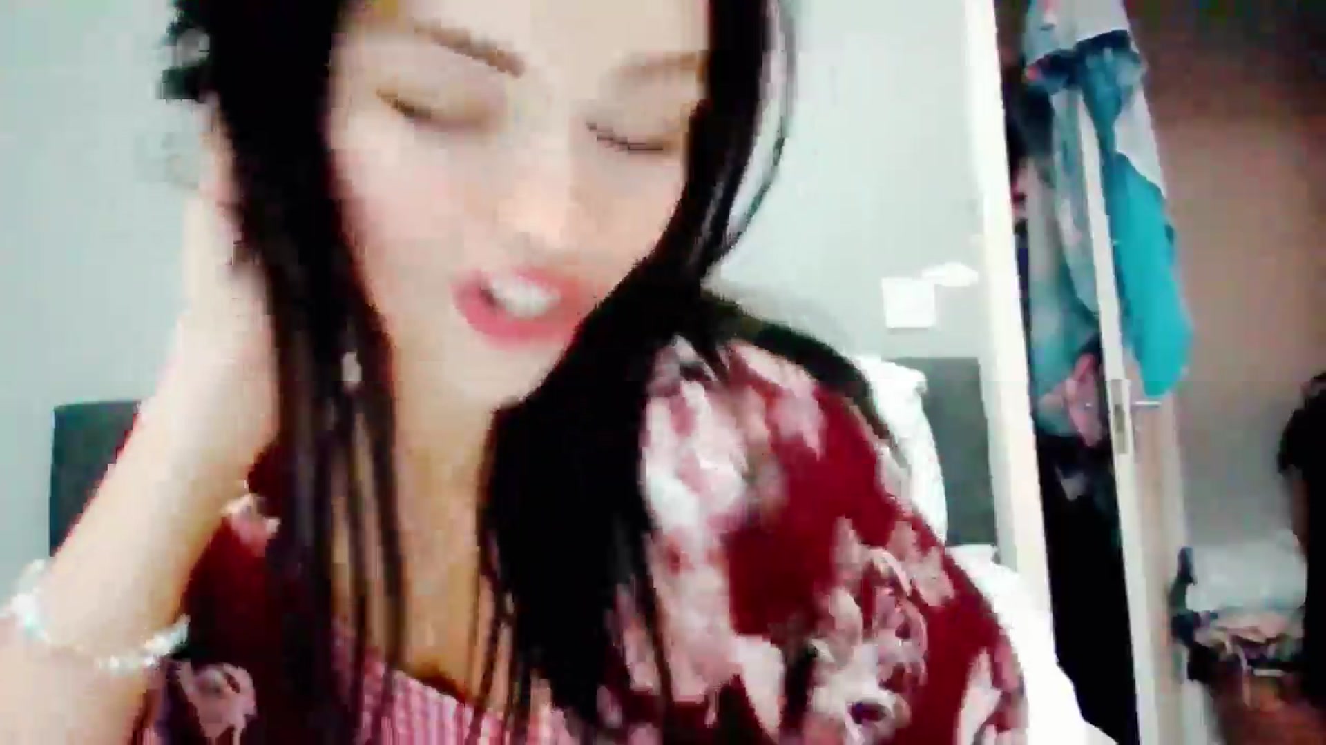 Gallery image thumbnail from MissMistletoe's myfreecams stream on, 07/10/2024, 24:01 image 19 of 20