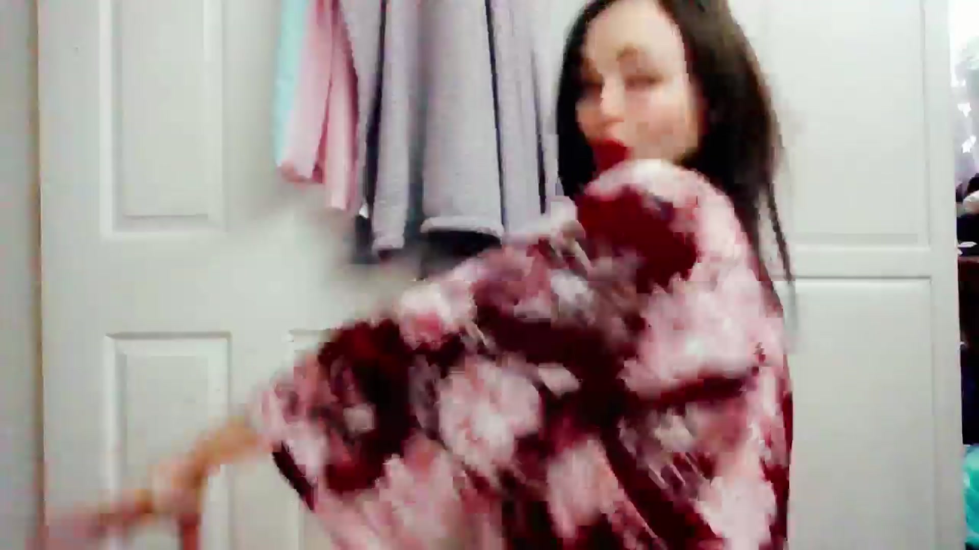 Gallery image thumbnail from MissMistletoe's myfreecams stream on, 07/10/2024, 24:01 image 11 of 20