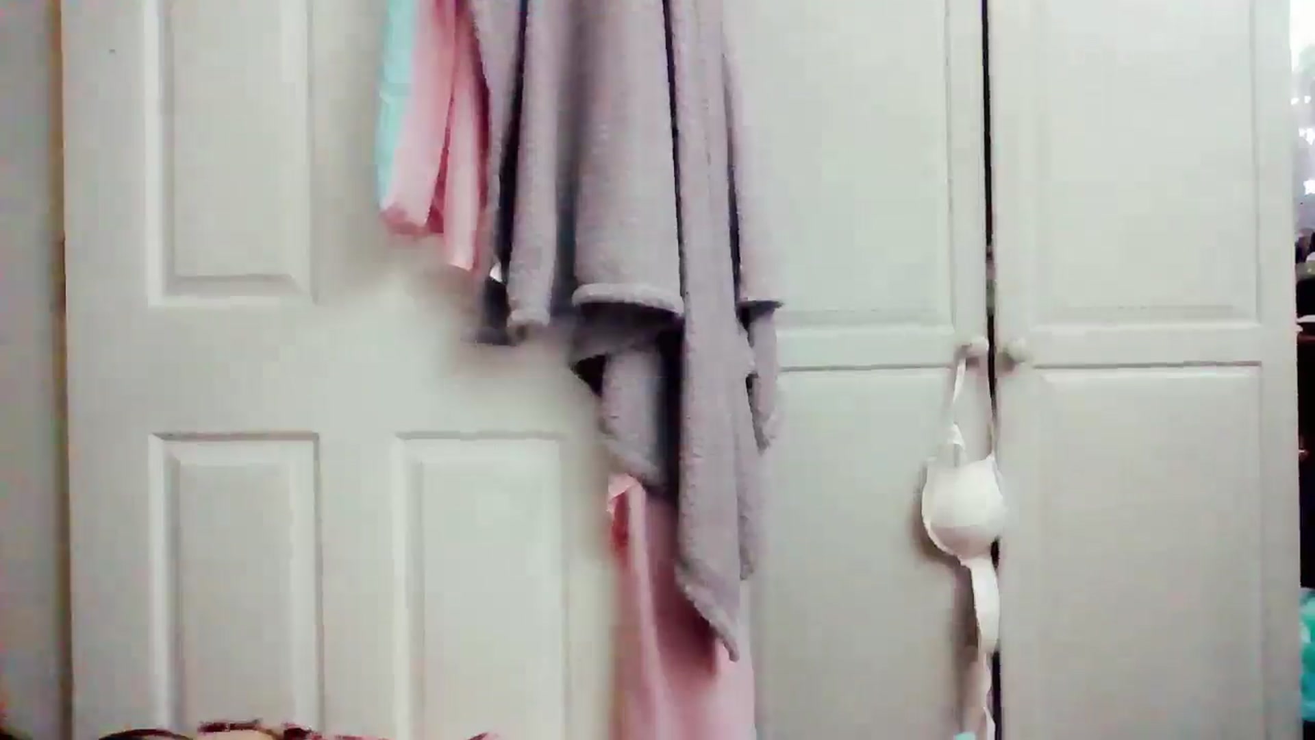 Gallery image thumbnail from MissMistletoe's myfreecams stream on, 07/10/2024, 24:01 image 13 of 20