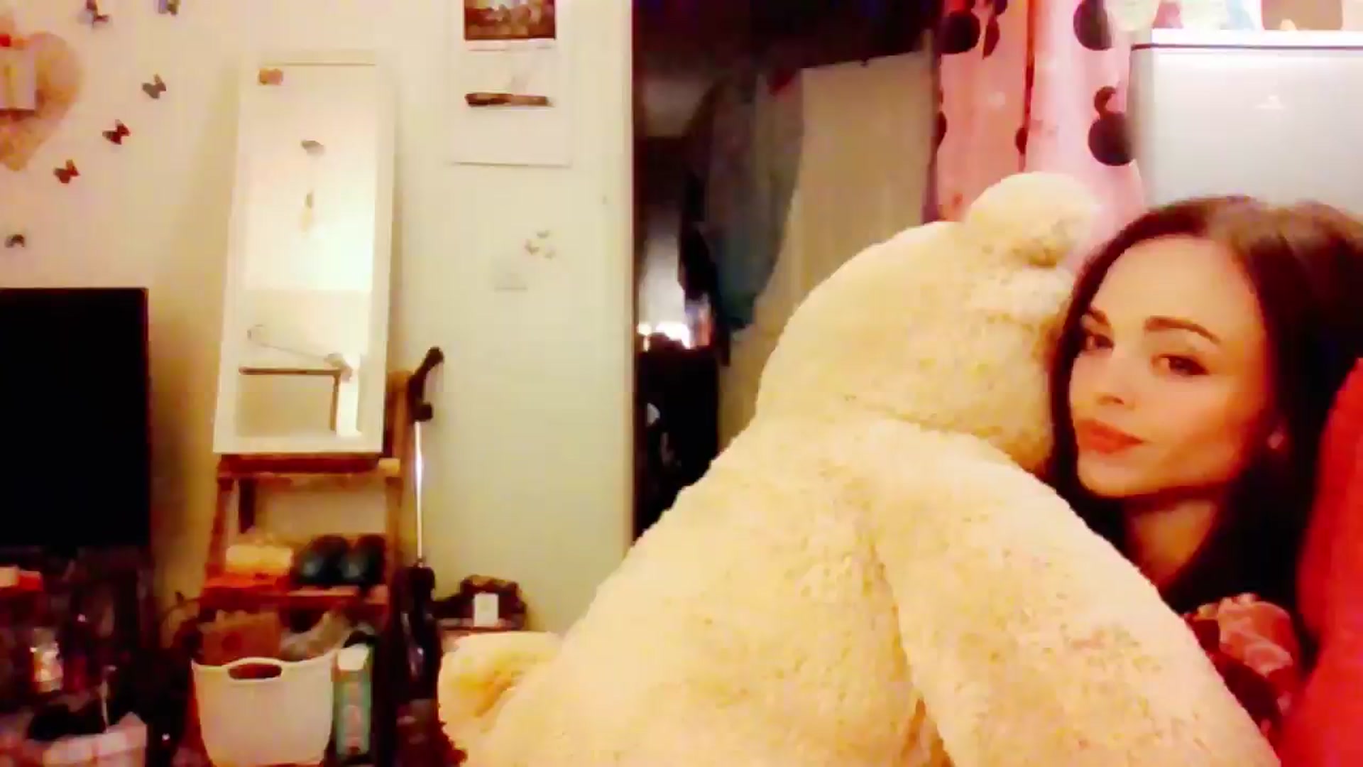 Gallery image thumbnail from MissMistletoe's myfreecams stream on, 07/10/2024, 01:51 image 11 of 20