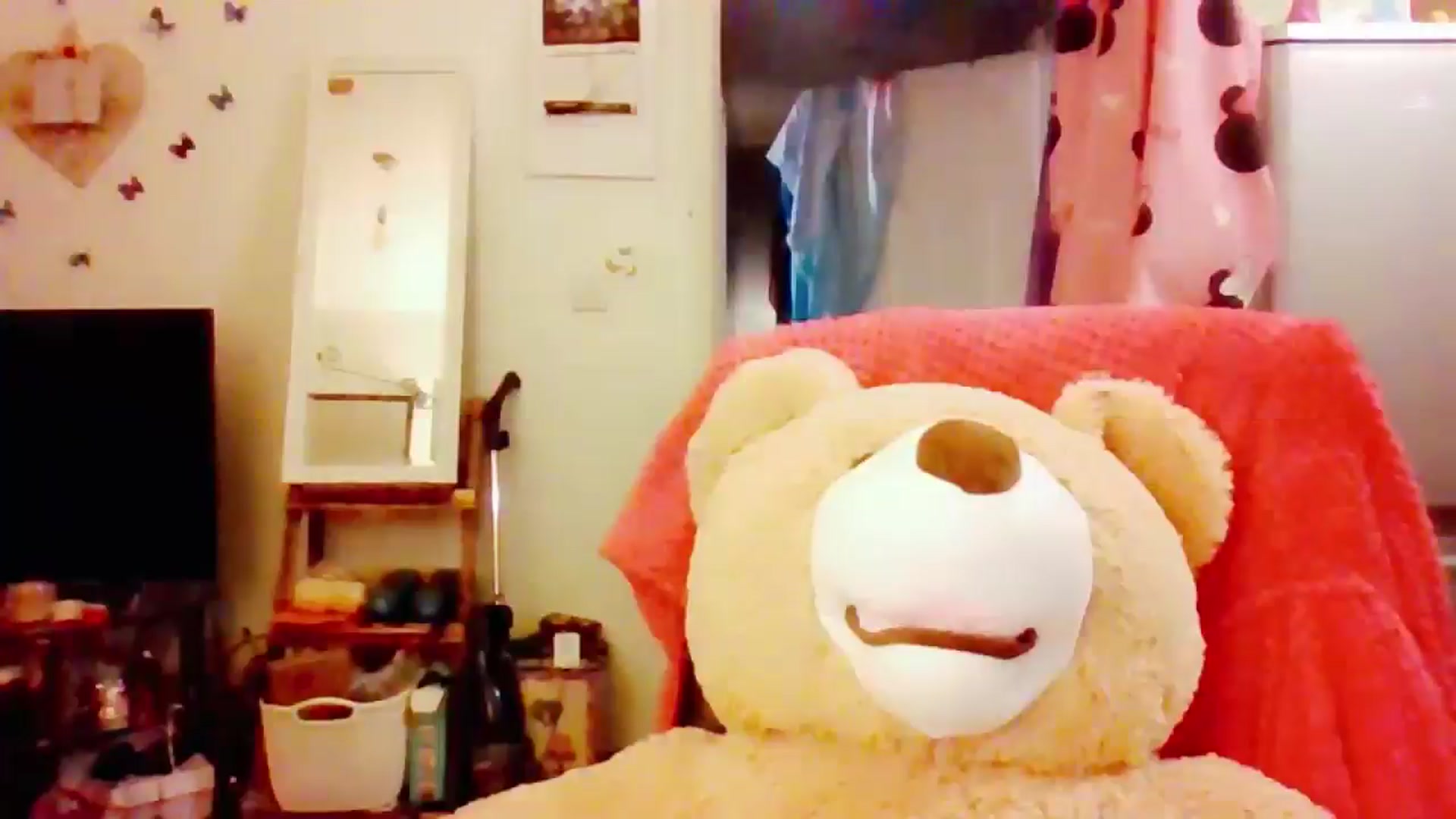 Gallery image thumbnail from MissMistletoe's myfreecams stream on, 07/10/2024, 01:51 image 6 of 20