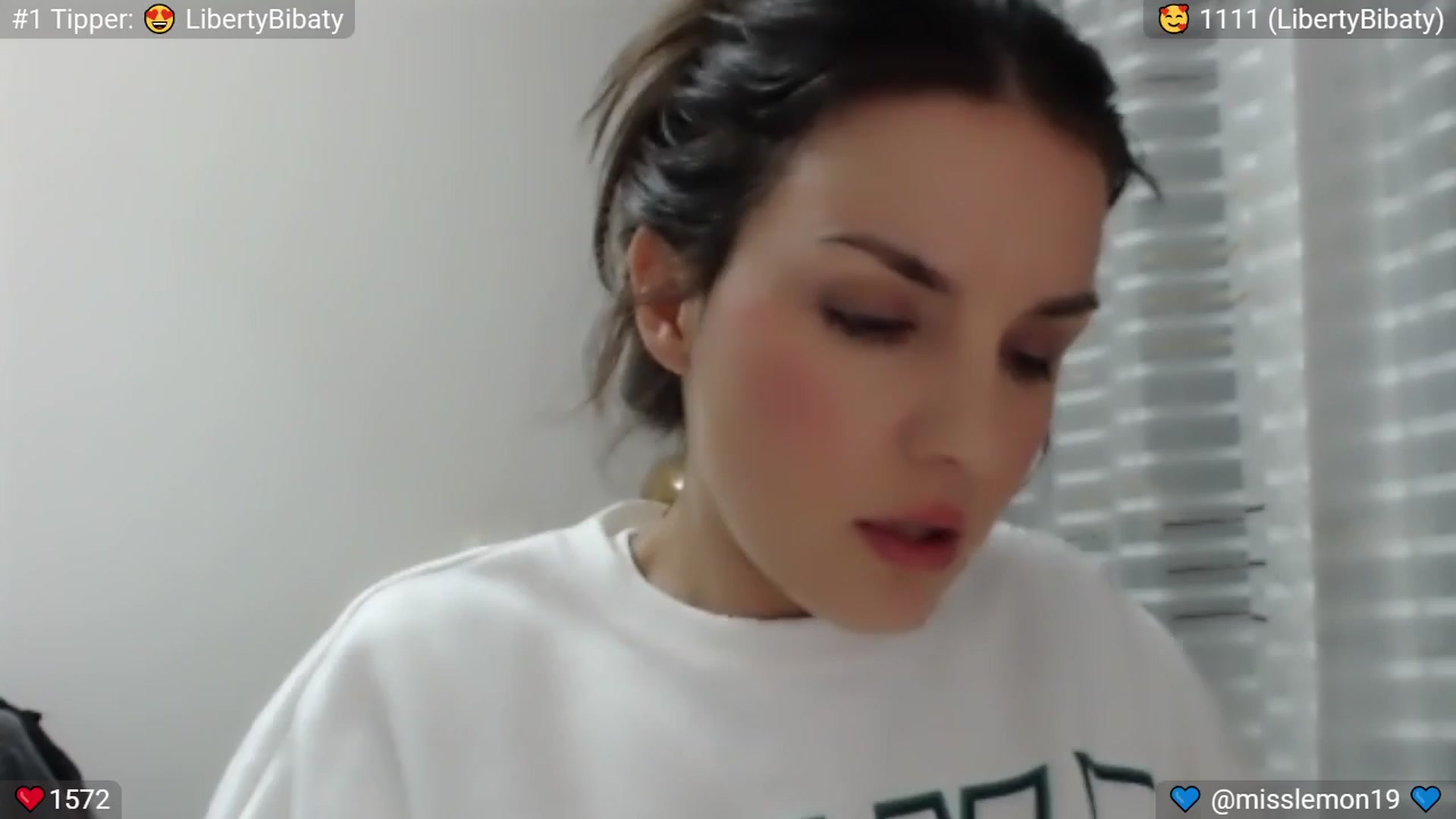 Gallery image thumbnail from MissMochi's myfreecams stream on, 04/07/2024, 22:53 image 8 of 20