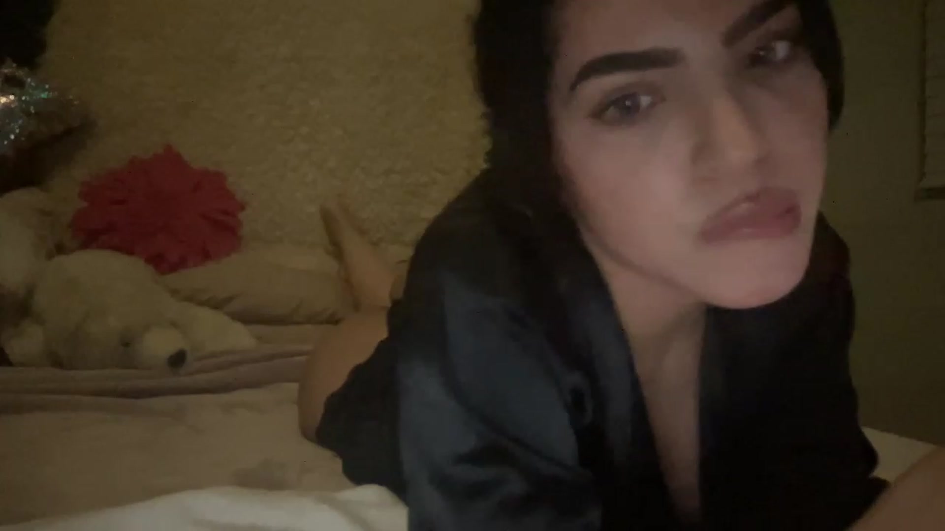 Gallery image thumbnail from MissNariman's myfreecams stream on, 11/22/2022, 03:58 image 2 of 20