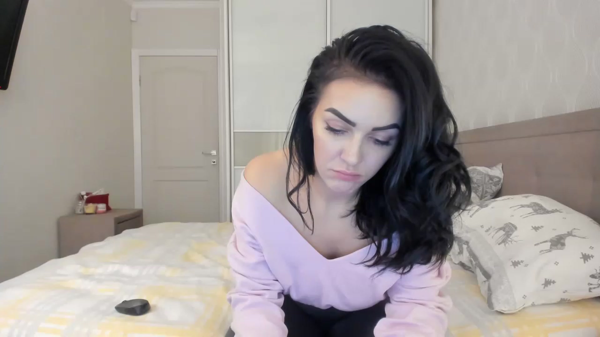 Gallery image thumbnail from MissNelly_'s myfreecams stream on, 11/18/2022, 17:03 image 10 of 20