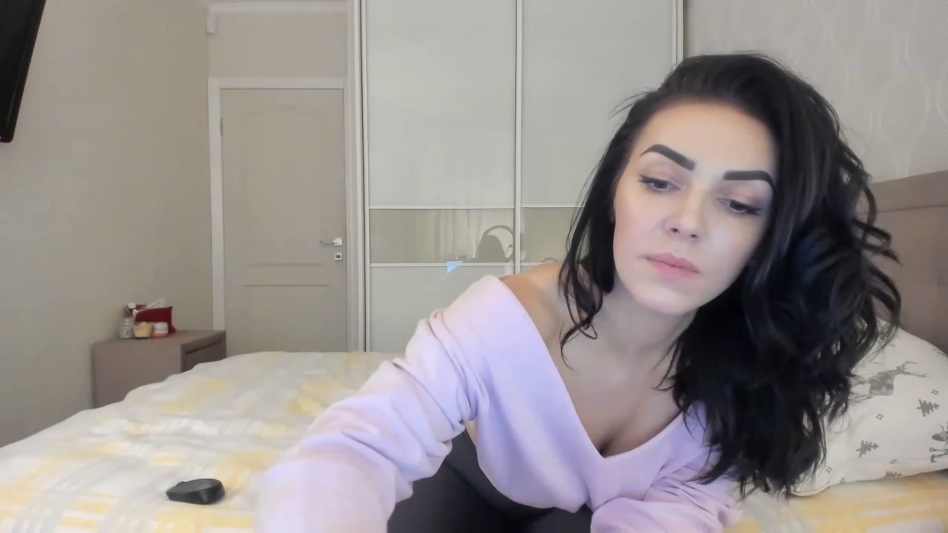 Gallery image thumbnail from MissNelly_'s myfreecams stream on, 11/18/2022, 17:03 image 9 of 20
