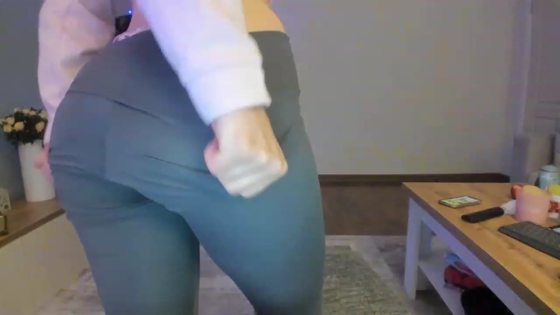 Gallery image thumbnail from MissNelly_'s myfreecams stream on, 12/01/2022, 21:41 image 11 of 20