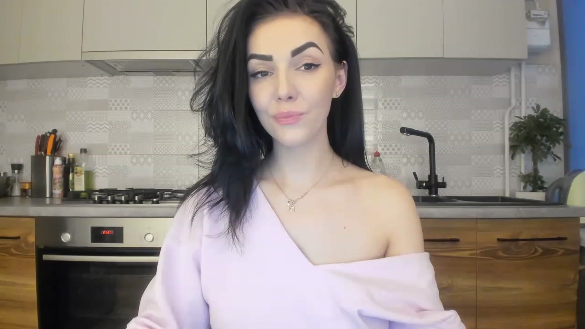 Gallery image thumbnail from MissNelly_'s myfreecams stream on, 12/11/2022, 15:03 image 12 of 20
