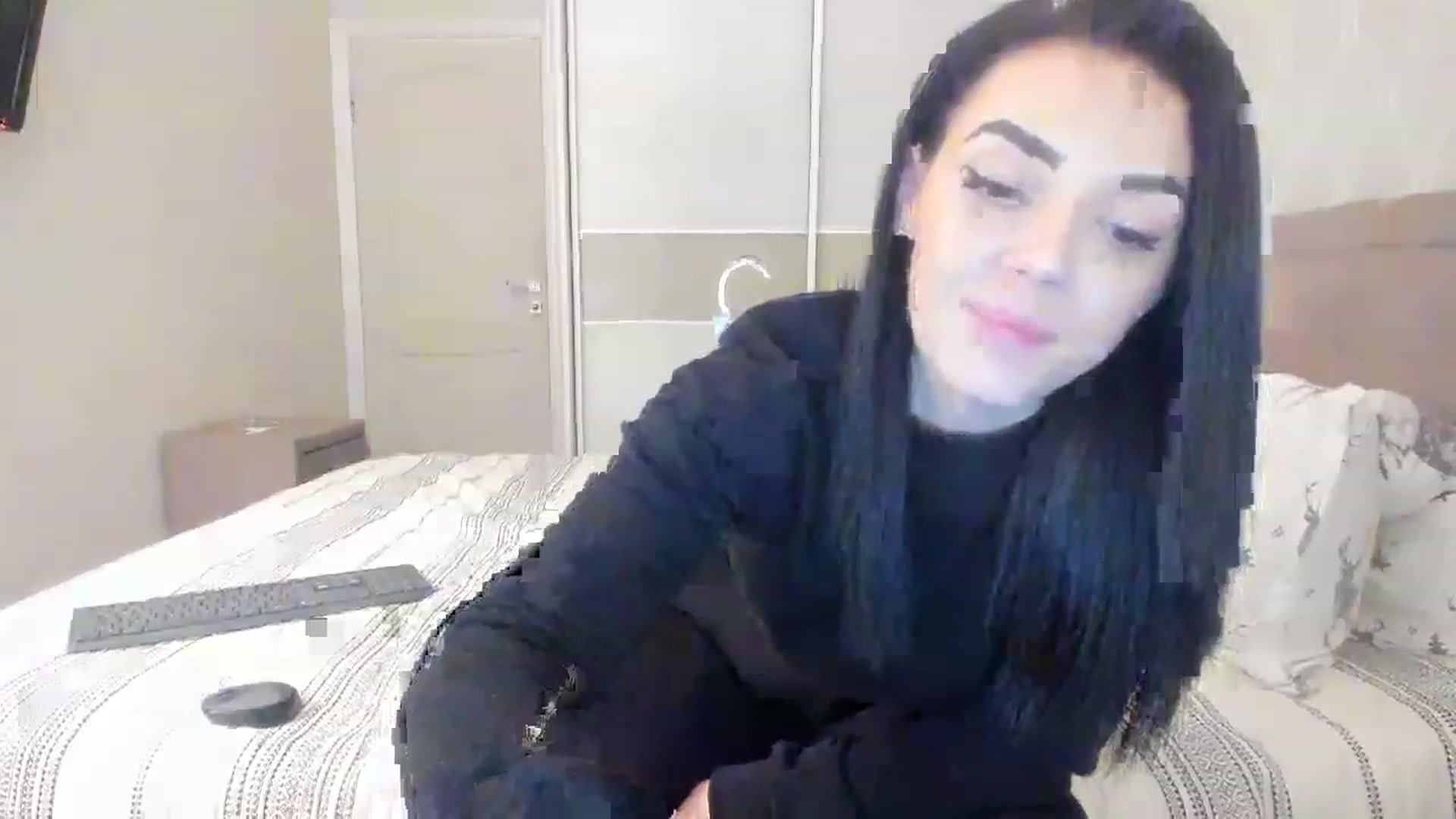Gallery image thumbnail from MissNelly_'s myfreecams stream on, 12/20/2022, 20:10 image 2 of 20