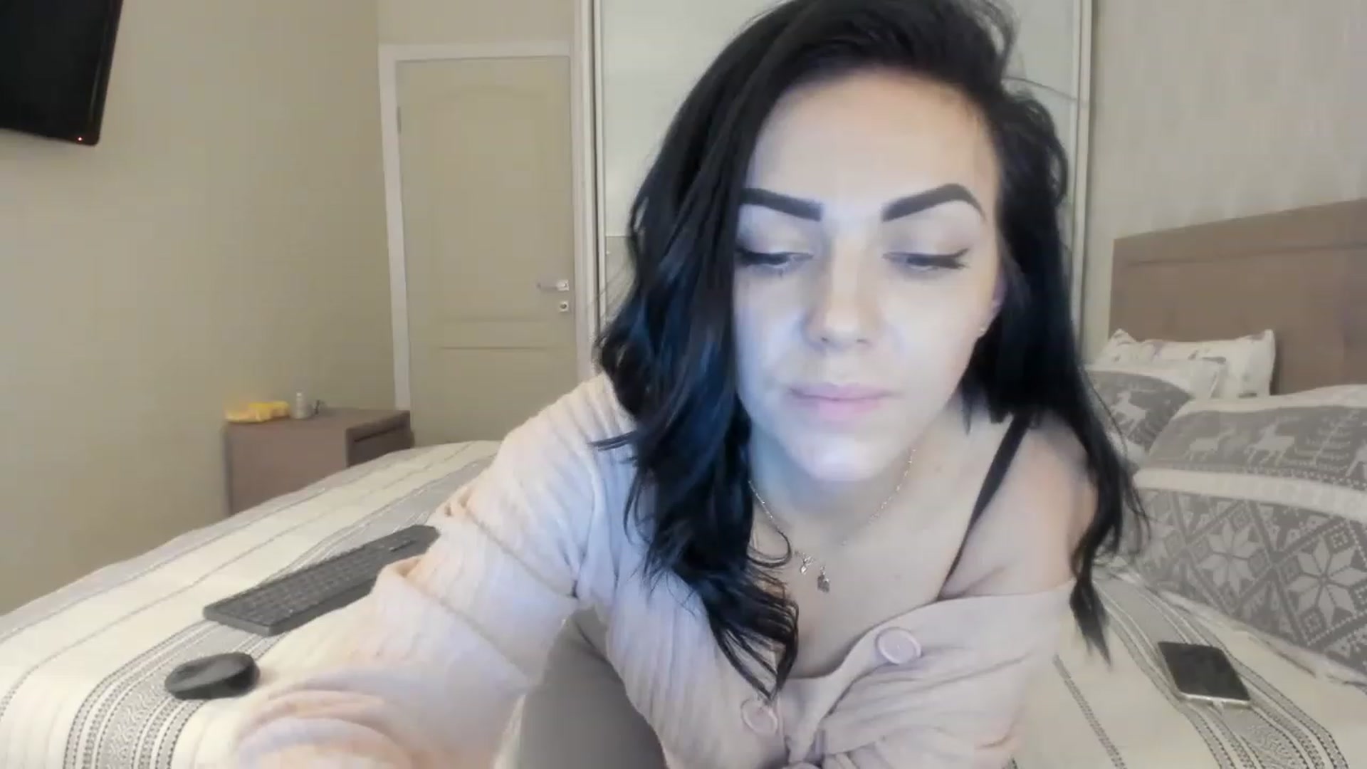 Gallery image thumbnail from MissNelly_'s myfreecams stream on, 12/23/2022, 18:22 image 19 of 20