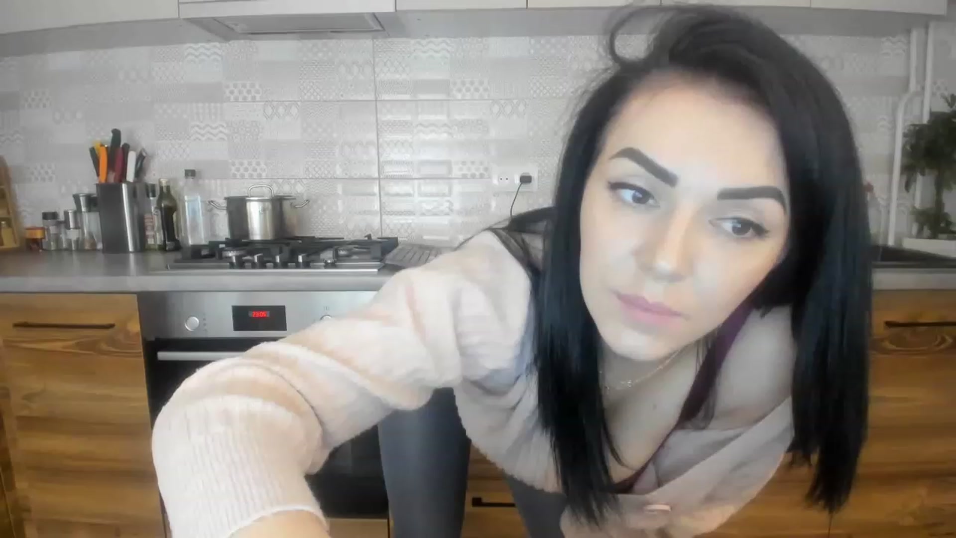 Gallery image thumbnail from MissNelly_'s myfreecams stream on, 12/30/2022, 18:32 image 12 of 20
