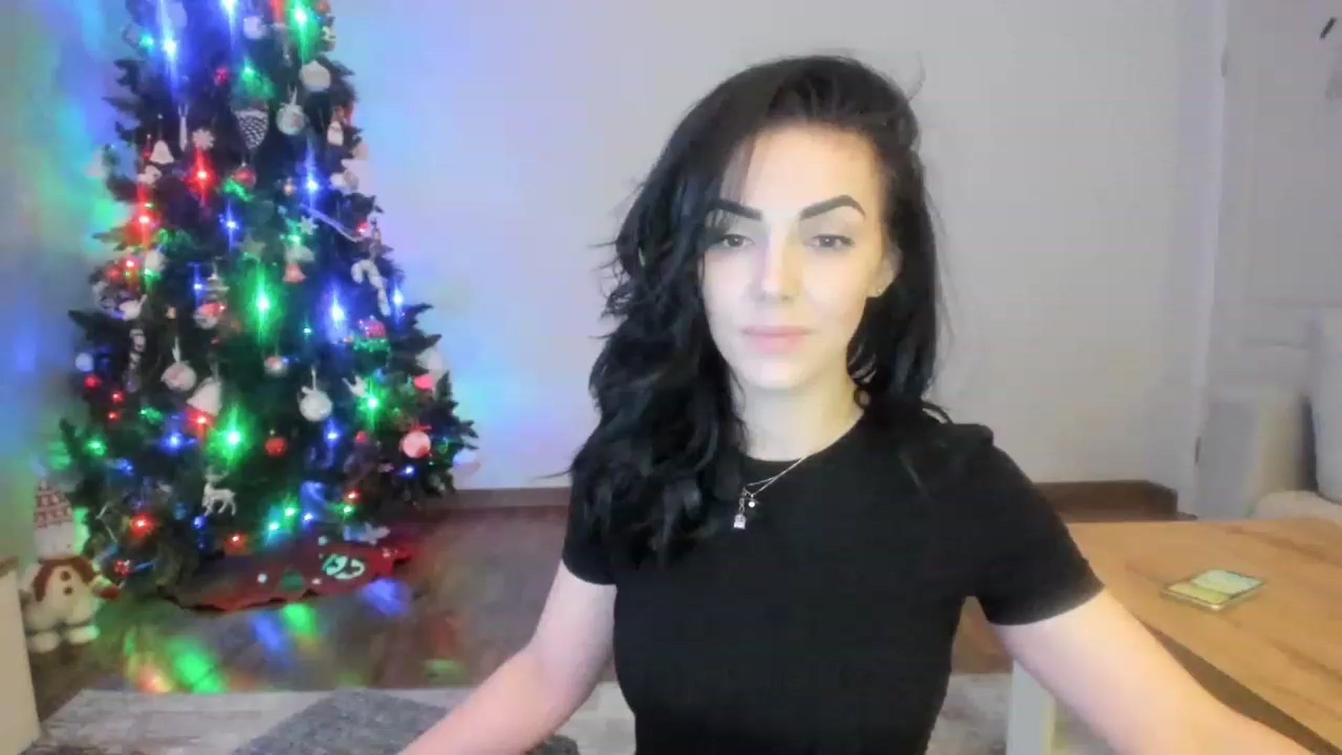 Gallery image thumbnail from MissNelly_'s myfreecams stream on, 01/05/2023, 21:36 image 8 of 20