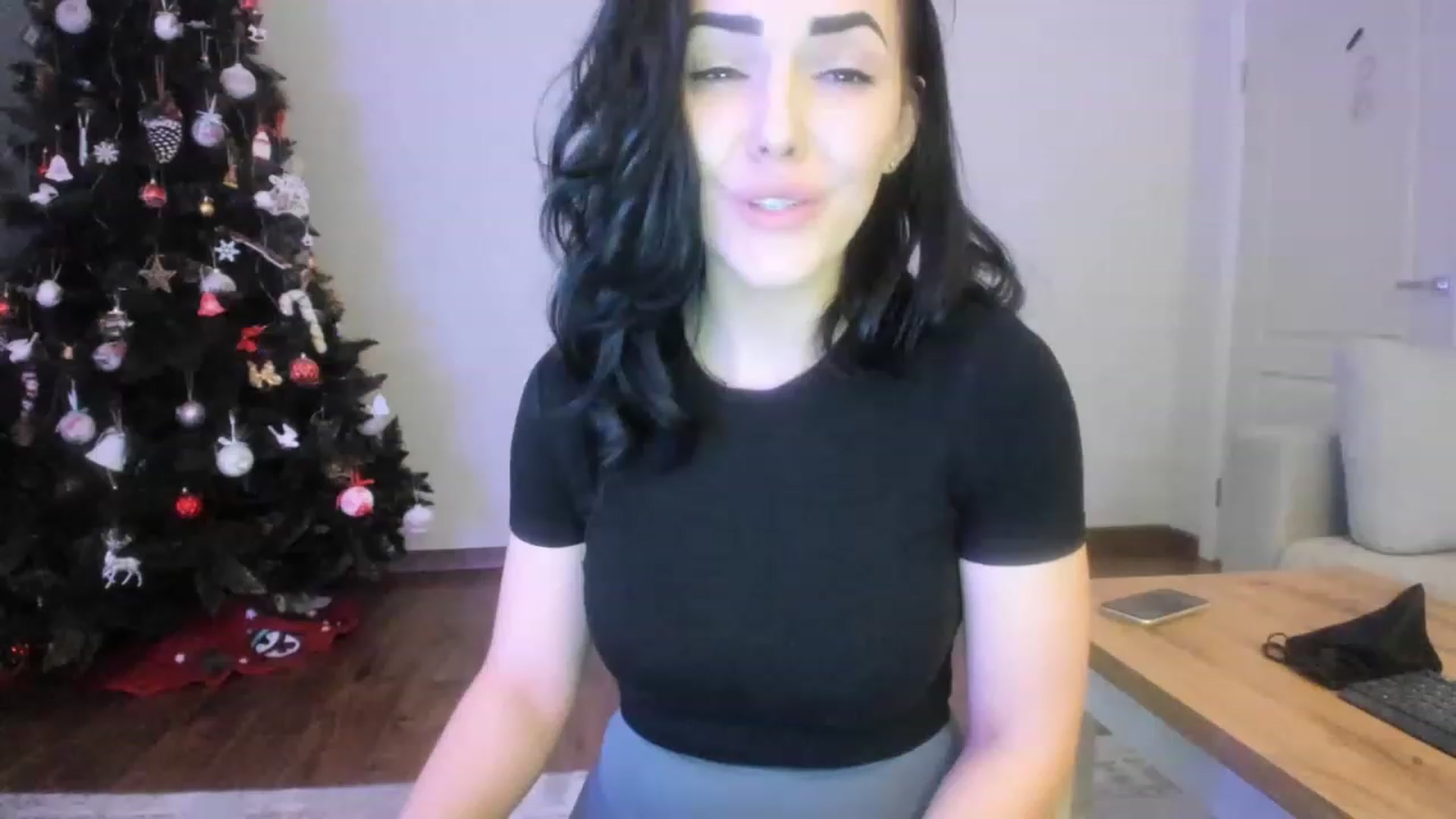 Gallery image thumbnail from MissNelly_'s myfreecams stream on, 01/05/2023, 23:33 image 9 of 20