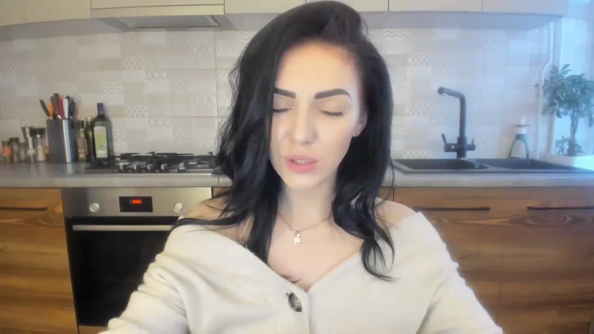 Gallery image thumbnail from MissNelly_'s myfreecams stream on, 01/15/2023, 13:03 image 16 of 20