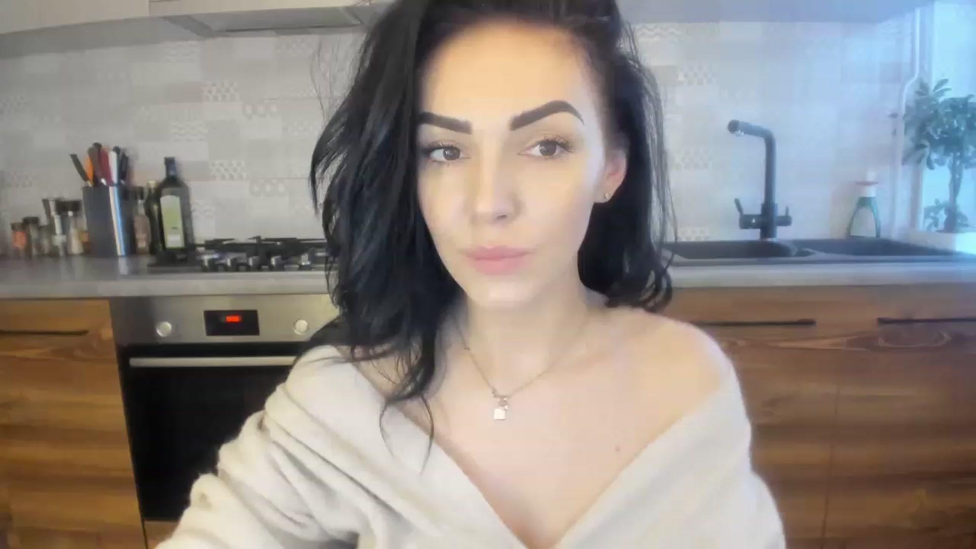 Gallery image thumbnail from MissNelly_'s myfreecams stream on, 01/15/2023, 13:03 image 3 of 20