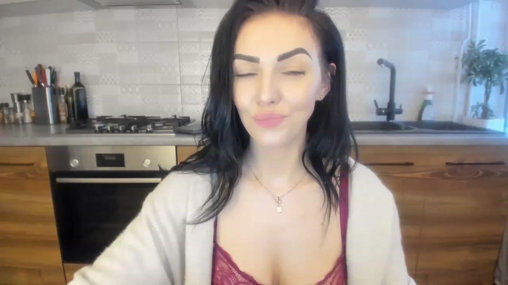 Gallery image thumbnail from MissNelly_'s myfreecams stream on, 01/15/2023, 13:31 image 16 of 20