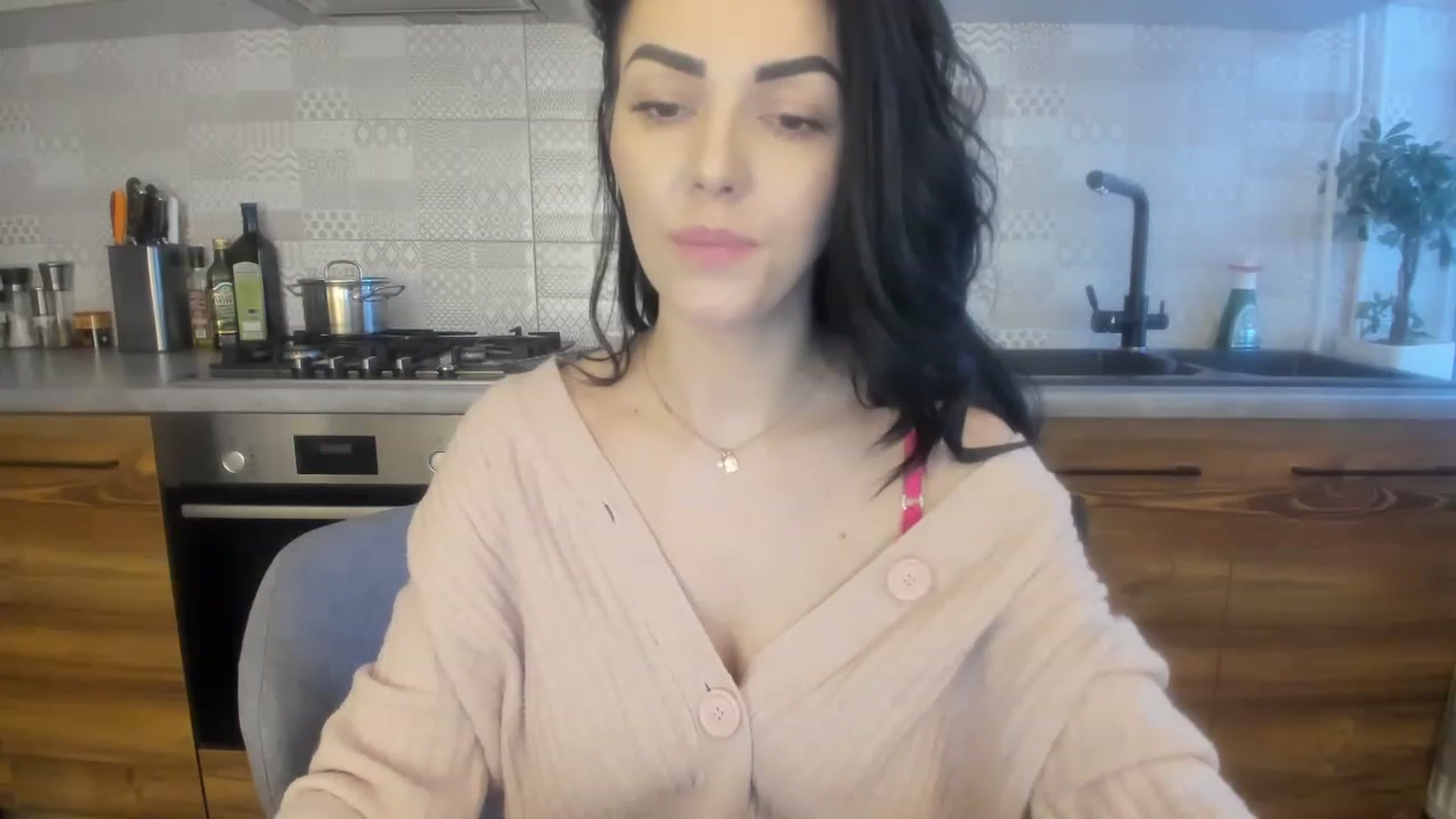 Gallery image thumbnail from MissNelly_'s myfreecams stream on, 01/21/2023, 13:12 image 16 of 20