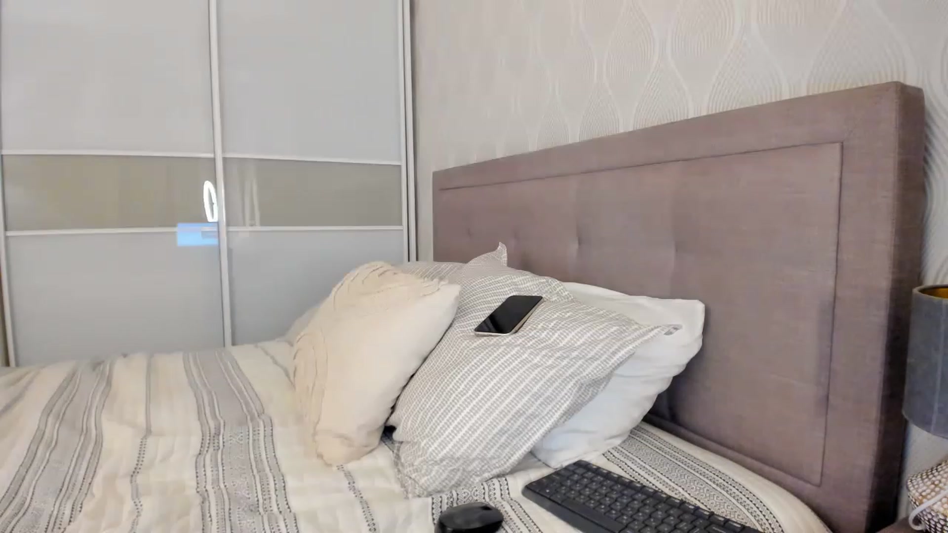 Gallery image thumbnail from MissNelly_'s myfreecams stream on, 01/26/2023, 18:13 image 9 of 20