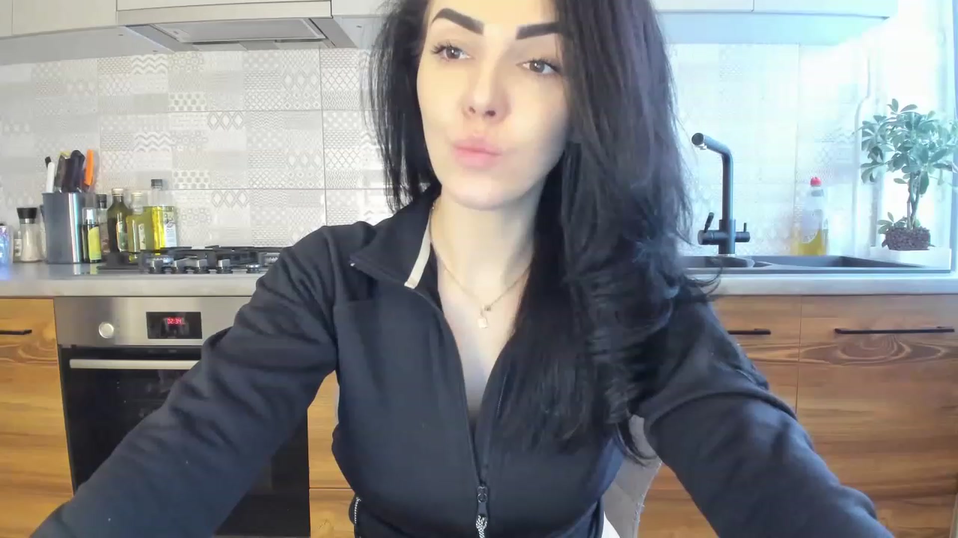 Gallery image thumbnail from MissNelly_'s myfreecams stream on, 02/05/2023, 11:34 image 13 of 20