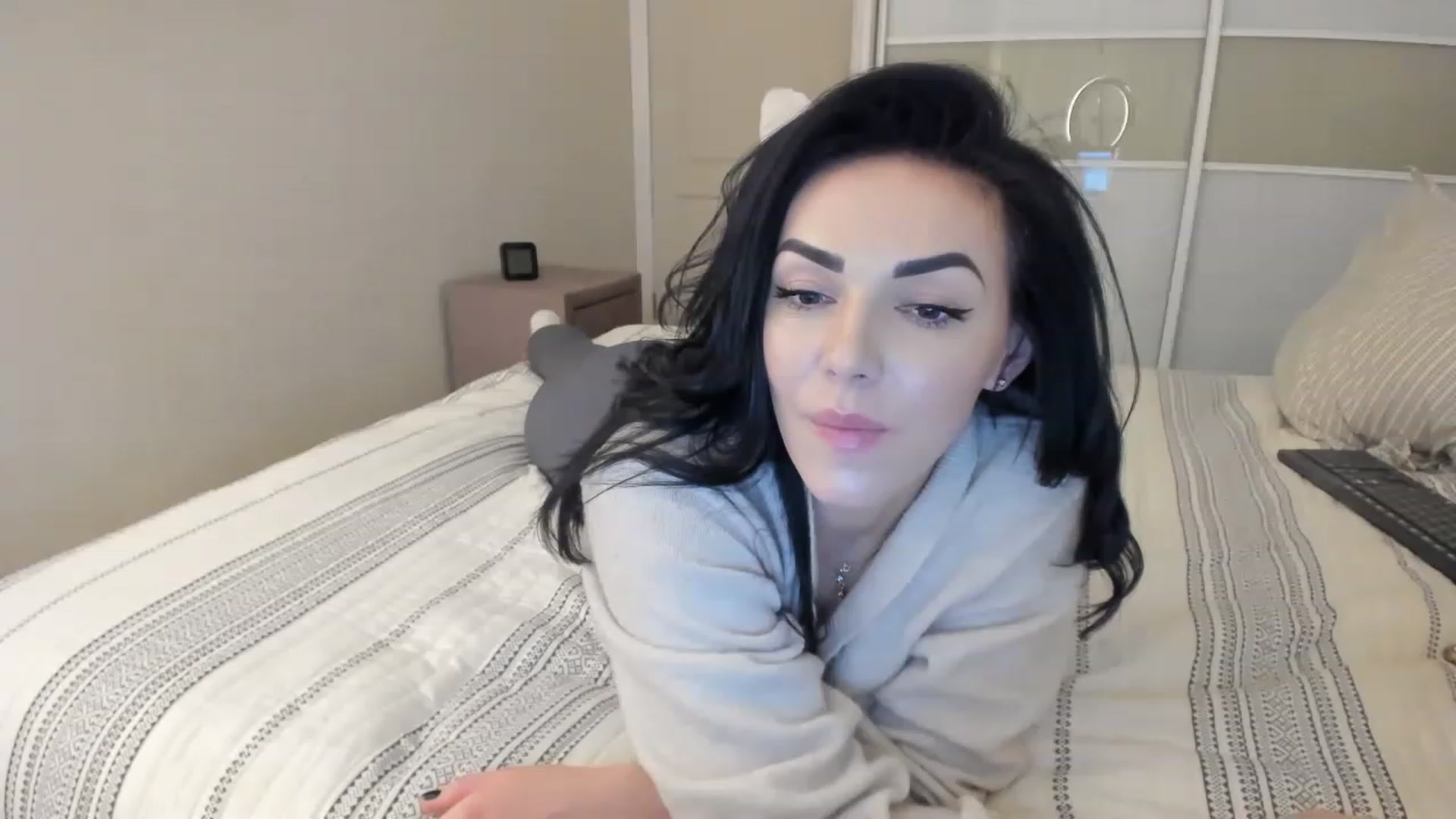 Gallery image thumbnail from MissNelly_'s myfreecams stream on, 02/11/2023, 18:24 image 2 of 20