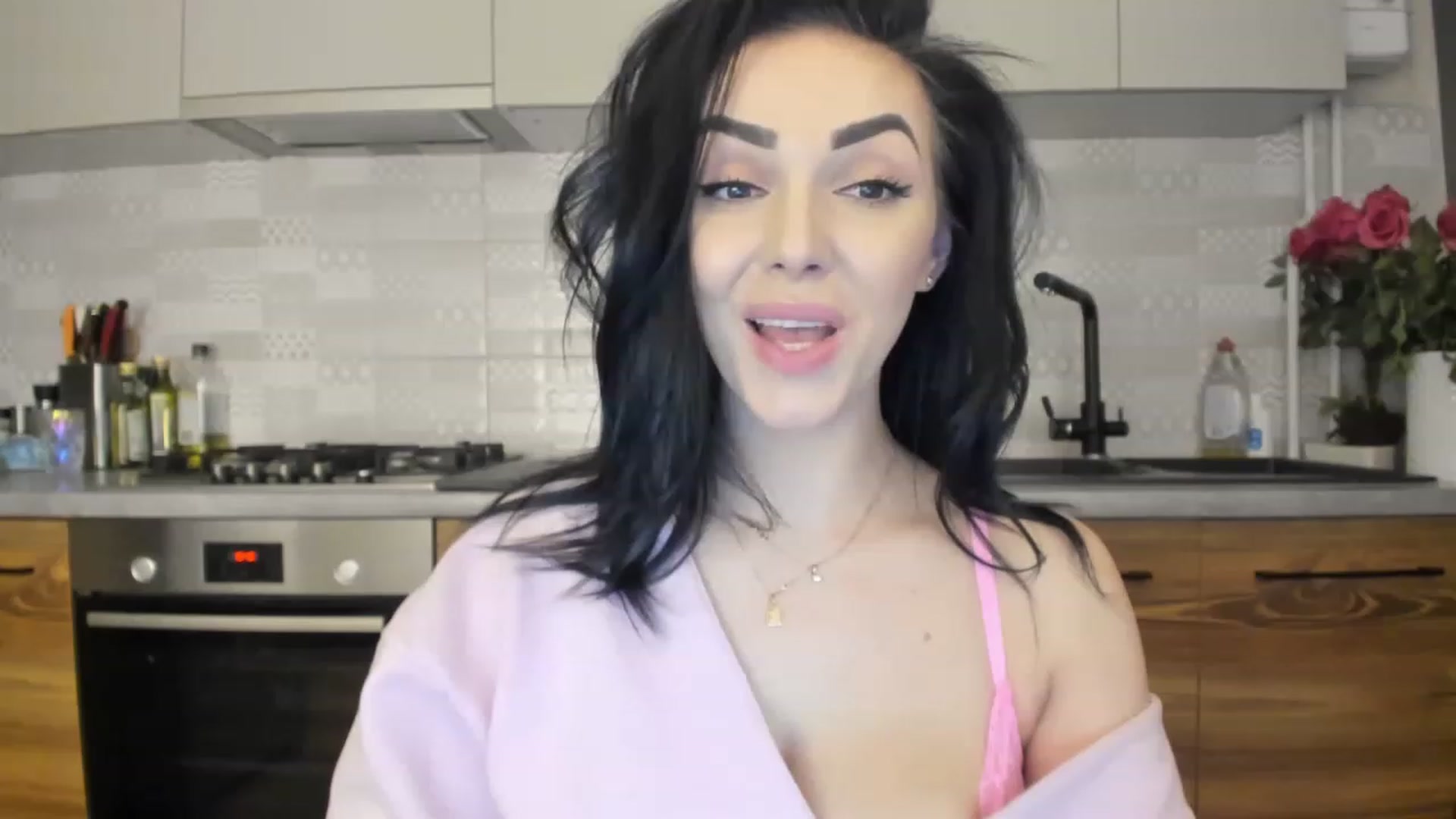 Gallery image thumbnail from MissNelly_'s myfreecams stream on, 02/14/2023, 18:12 image 7 of 20