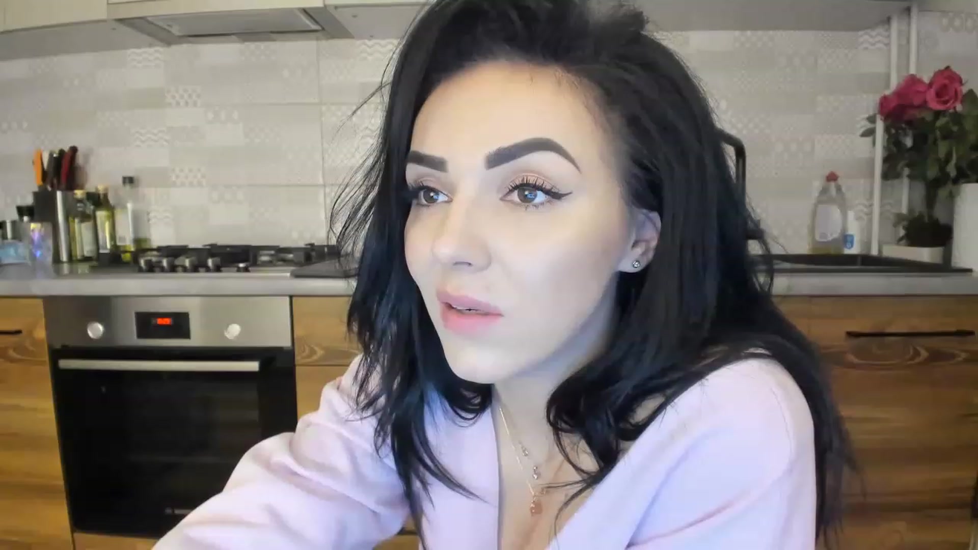 Gallery image thumbnail from MissNelly_'s myfreecams stream on, 02/14/2023, 18:12 image 2 of 20