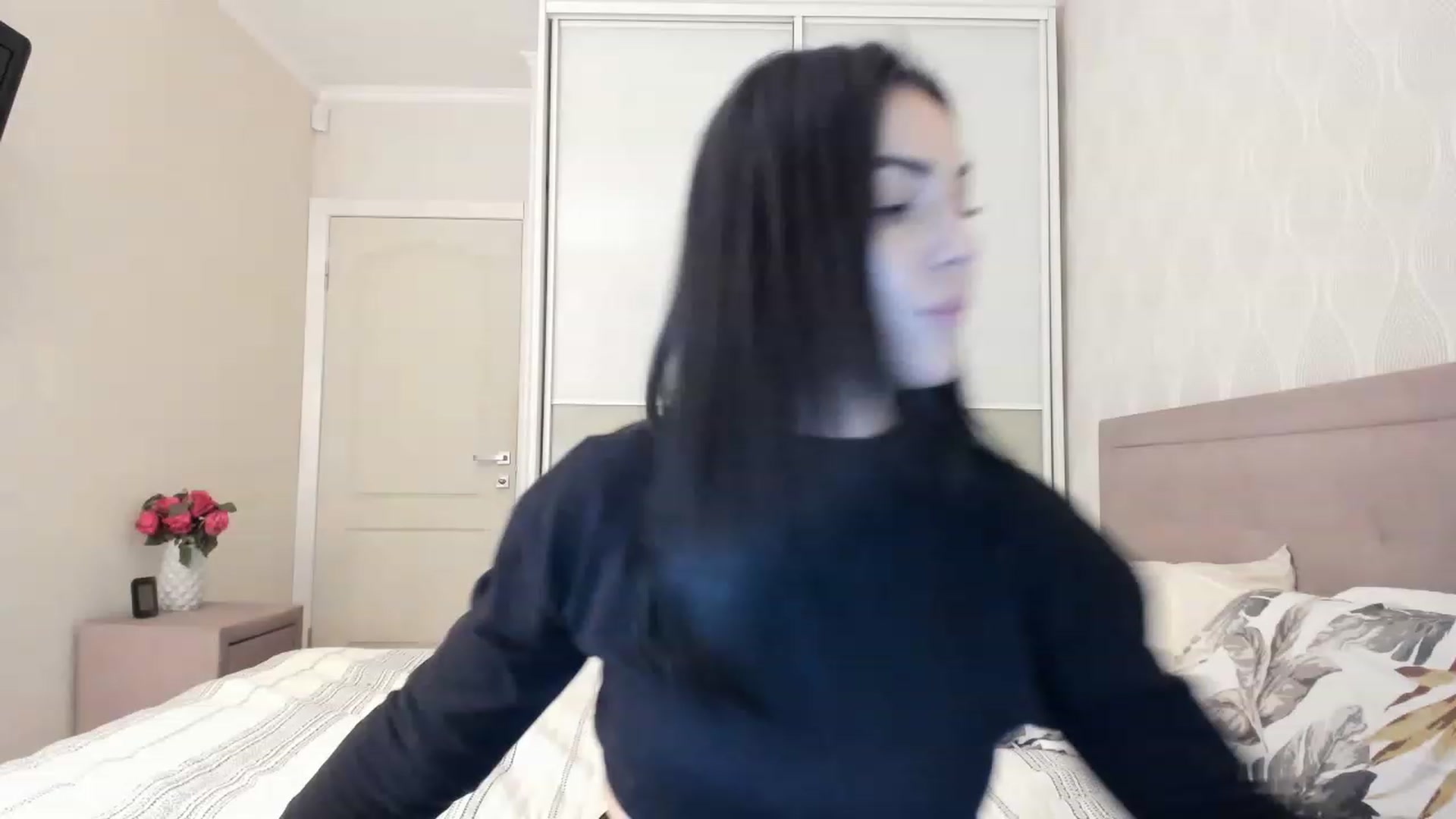 Gallery image thumbnail from MissNelly_'s myfreecams stream on, 02/15/2023, 17:26 image 1 of 20
