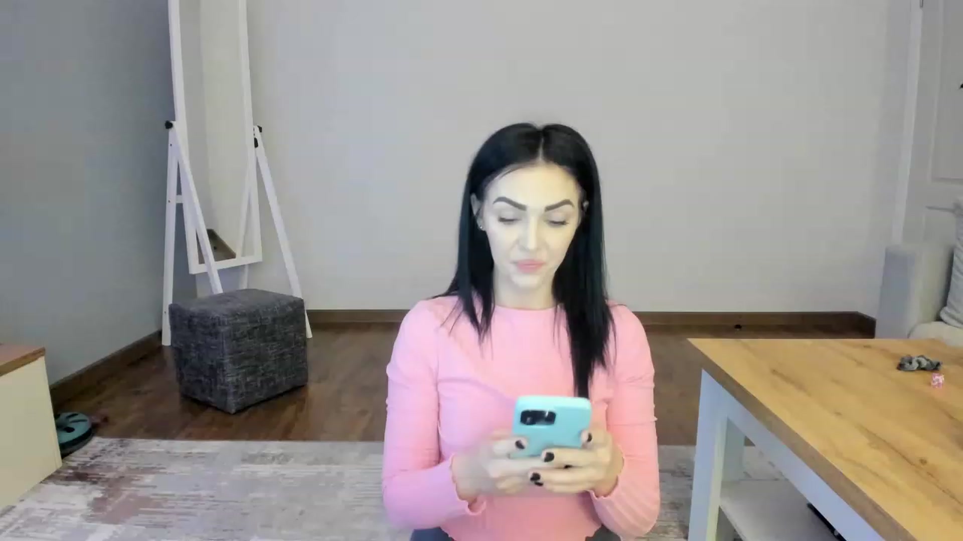 Gallery image thumbnail from MissNelly_'s myfreecams stream on, 02/23/2023, 20:20 image 1 of 20