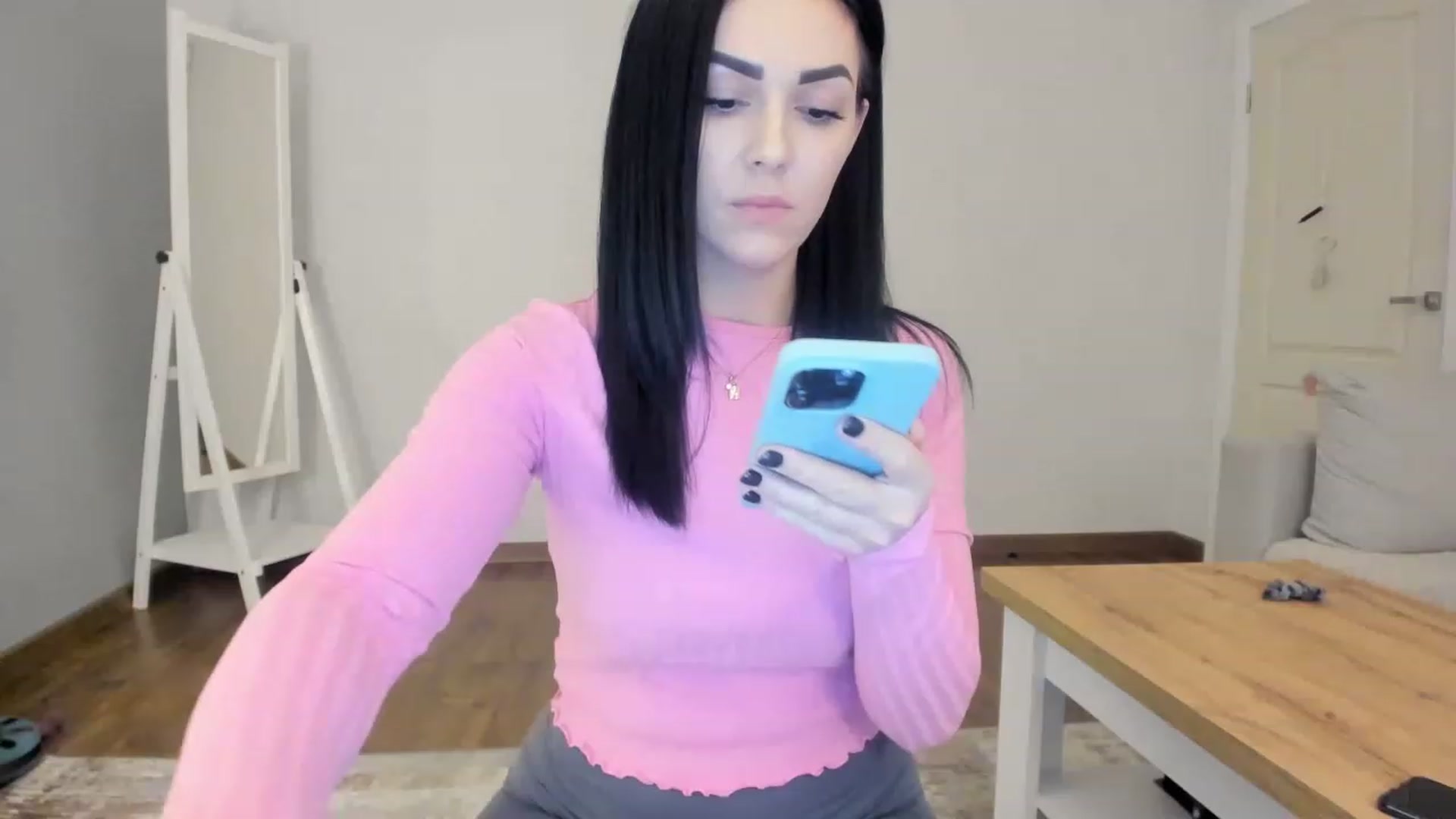 Gallery image thumbnail from MissNelly_'s myfreecams stream on, 02/23/2023, 22:45 image 14 of 20