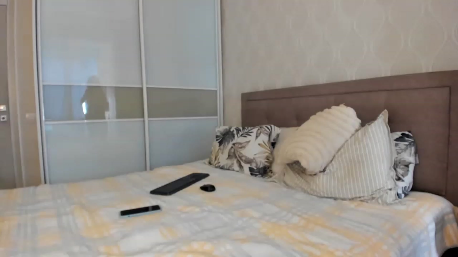 Gallery image thumbnail from MissNelly_'s myfreecams stream on, 02/26/2023, 15:45 image 7 of 20