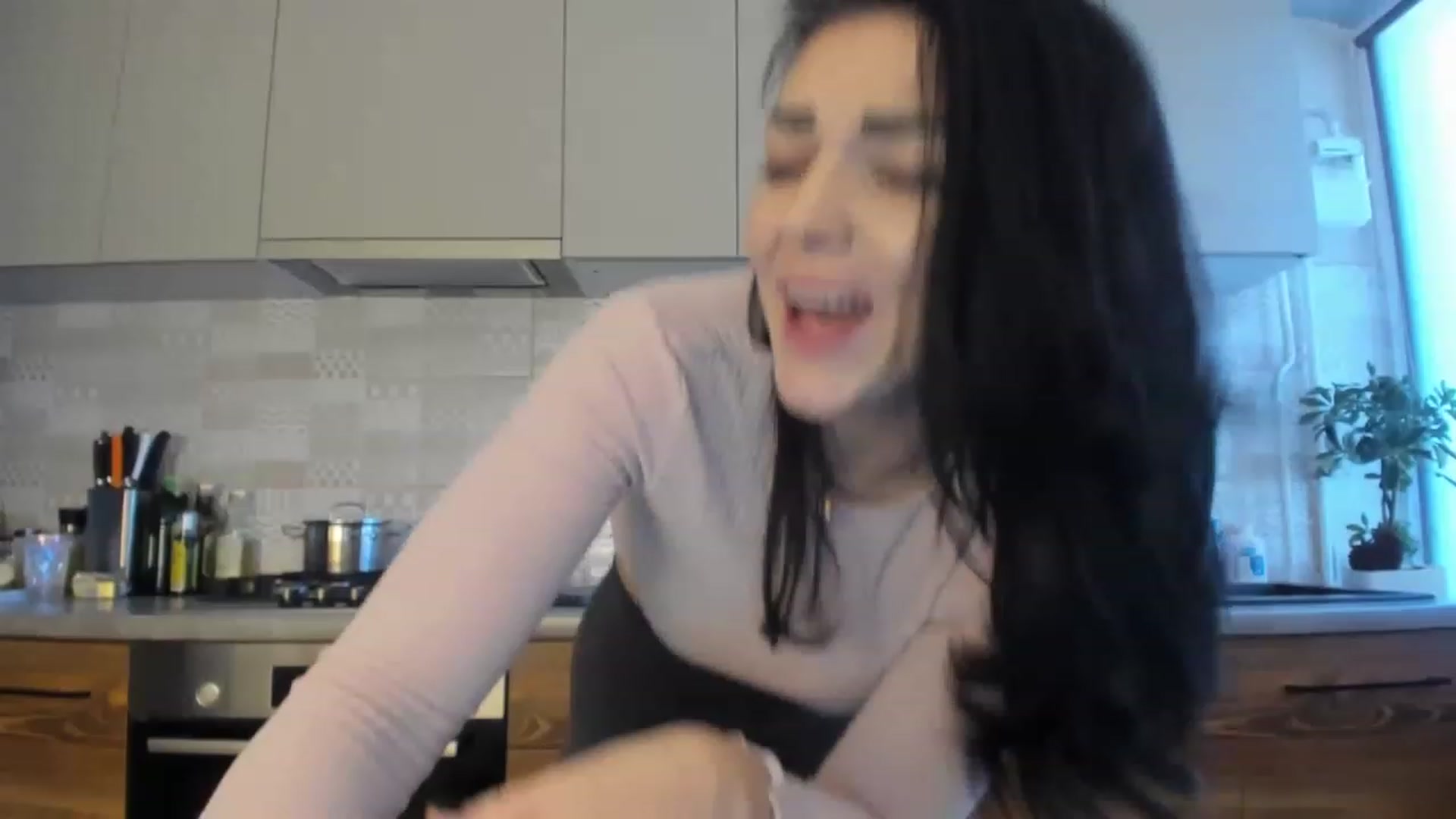 Gallery image thumbnail from MissNelly_'s myfreecams stream on, 02/28/2023, 13:12 image 6 of 20