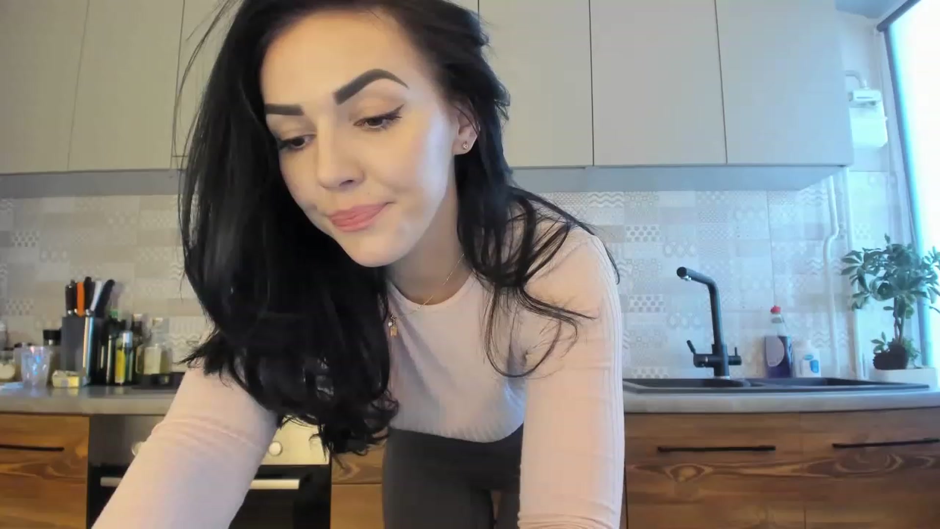 Gallery image thumbnail from MissNelly_'s myfreecams stream on, 02/28/2023, 13:12 image 8 of 20