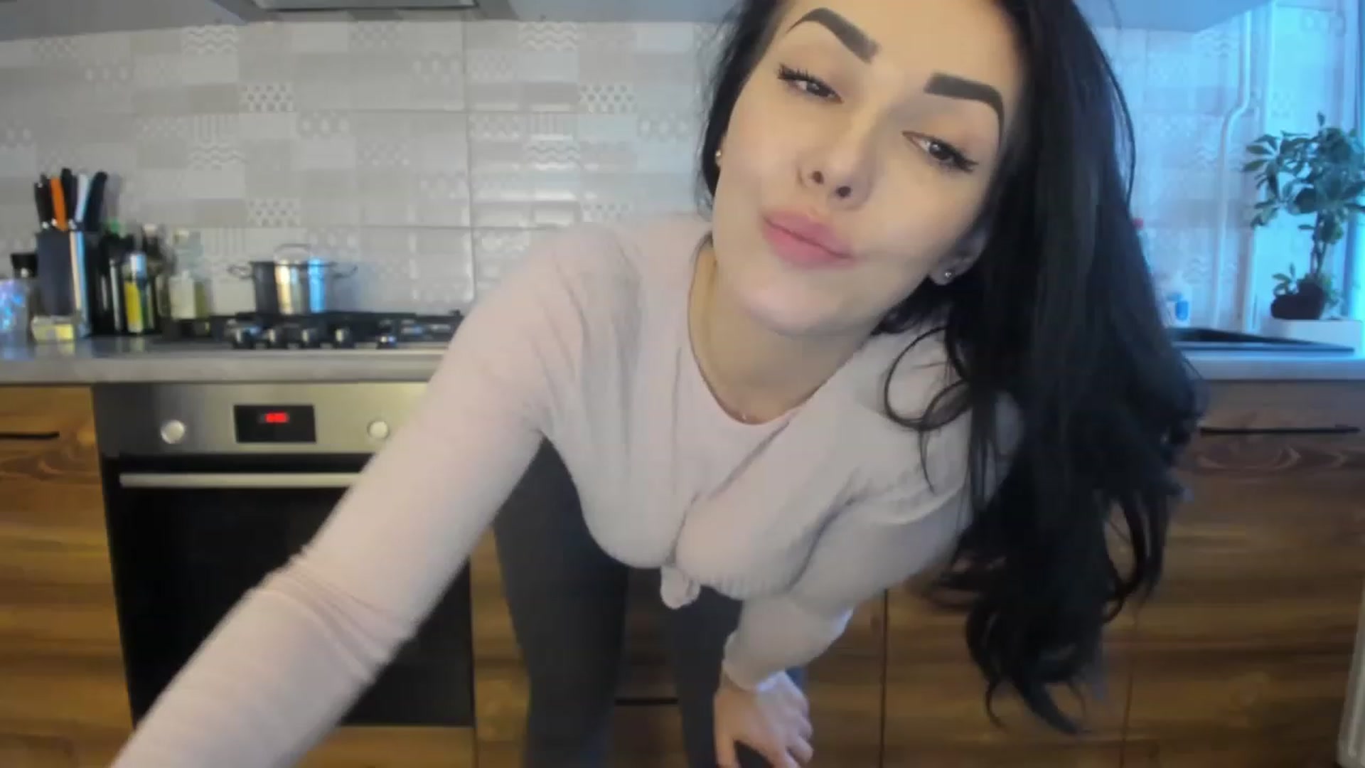 Gallery image thumbnail from MissNelly_'s myfreecams stream on, 02/28/2023, 14:03 image 10 of 20