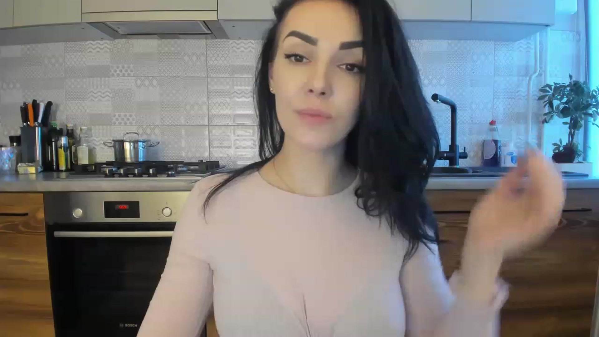 Gallery image thumbnail from MissNelly_'s myfreecams stream on, 02/28/2023, 14:03 image 18 of 20