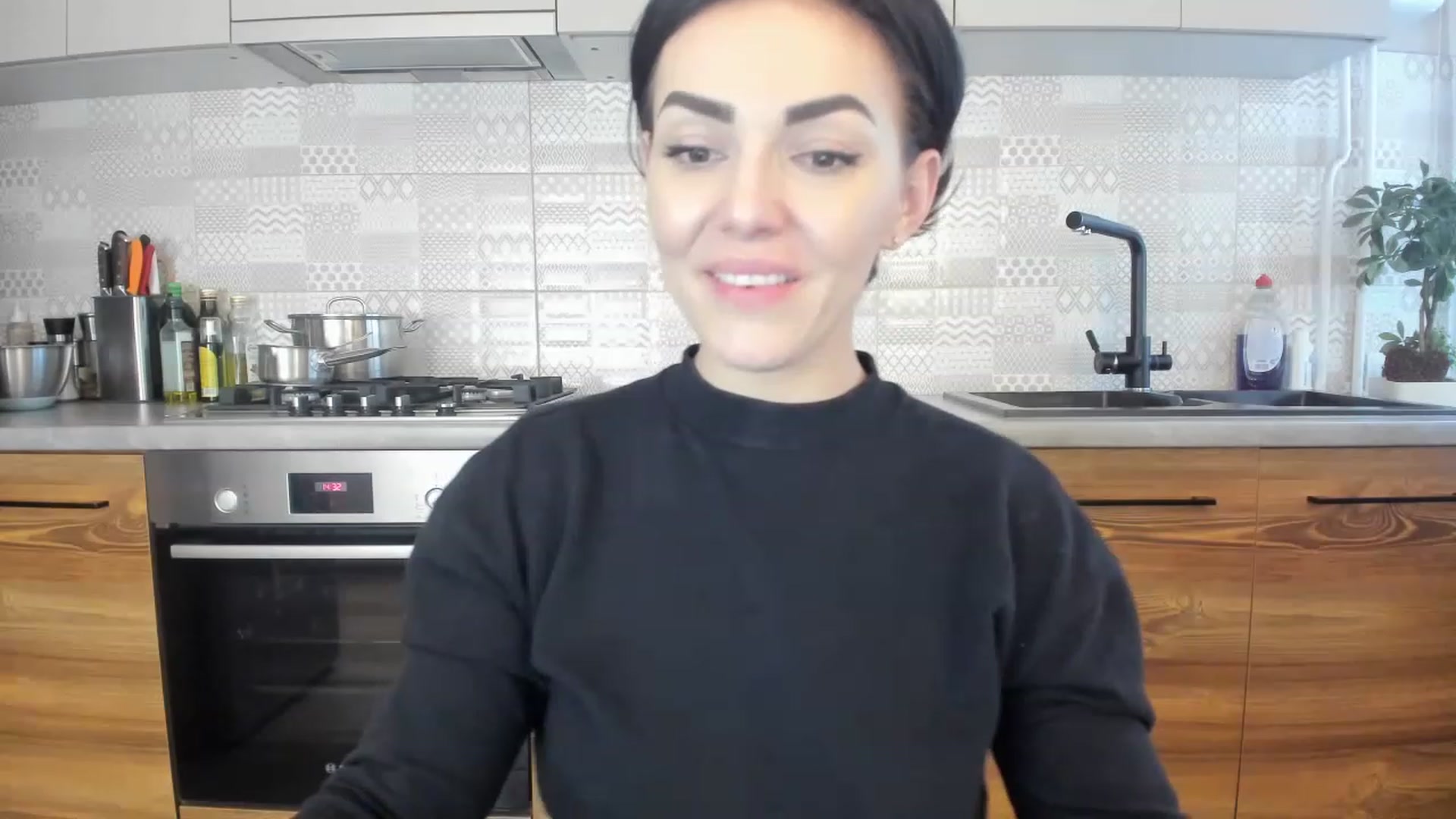 Gallery image thumbnail from MissNelly_'s myfreecams stream on, 03/04/2023, 13:01 image 13 of 20