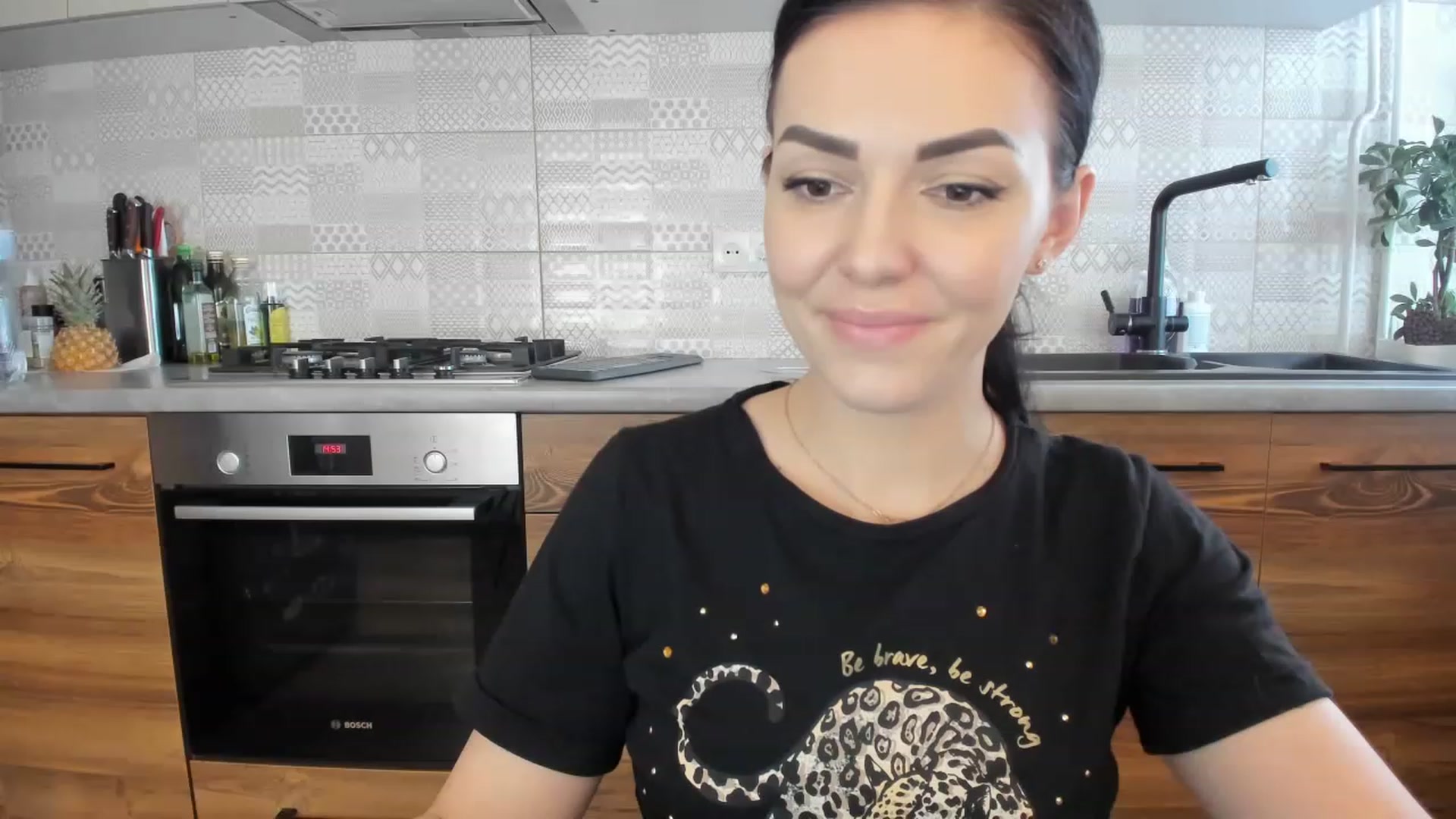 Gallery image thumbnail from MissNelly_'s myfreecams stream on, 03/05/2023, 13:09 image 18 of 20