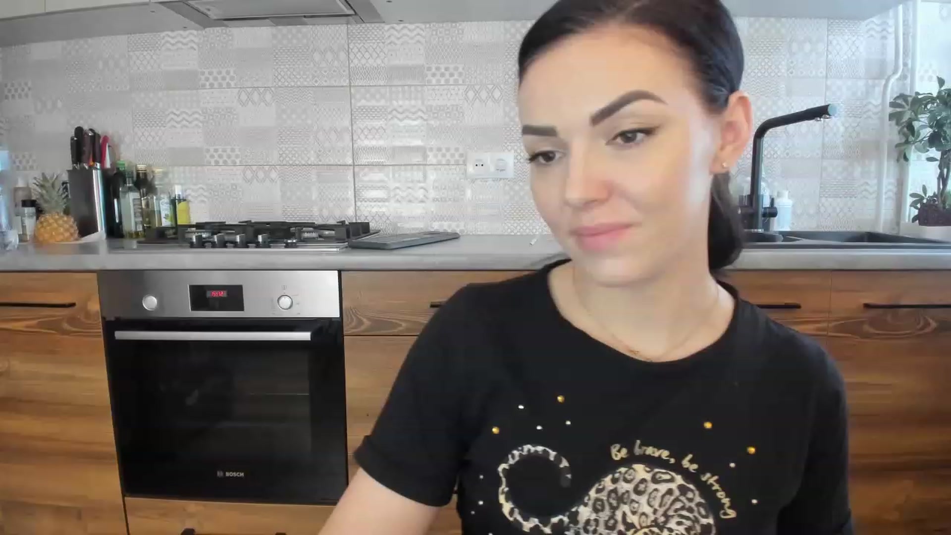 Gallery image thumbnail from MissNelly_'s myfreecams stream on, 03/05/2023, 13:27 image 7 of 20